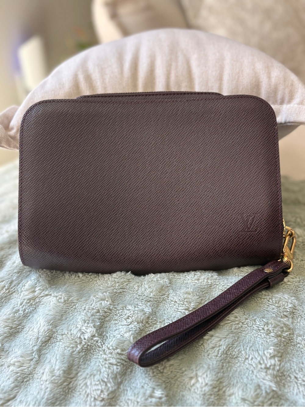 Louis Vuitton Maroon Epi Leather Wristlet Pouch